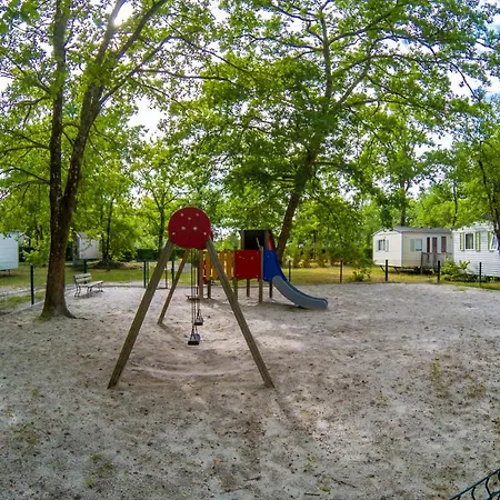 Kamp alanı Camping Sunissim Lou Broustaricq 4 Sanguinet