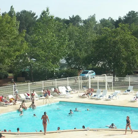 Kamp alanı Camping Sunissim Lou Broustaricq 4 4*